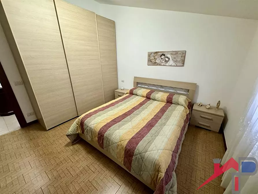 Immagine 3 di Appartamento in vendita  a Caprino Bergamasco