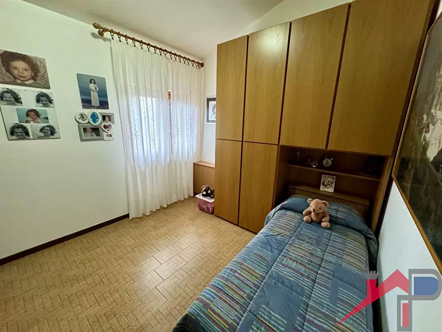 Immagine 7 di Appartamento in vendita  a Caprino Bergamasco