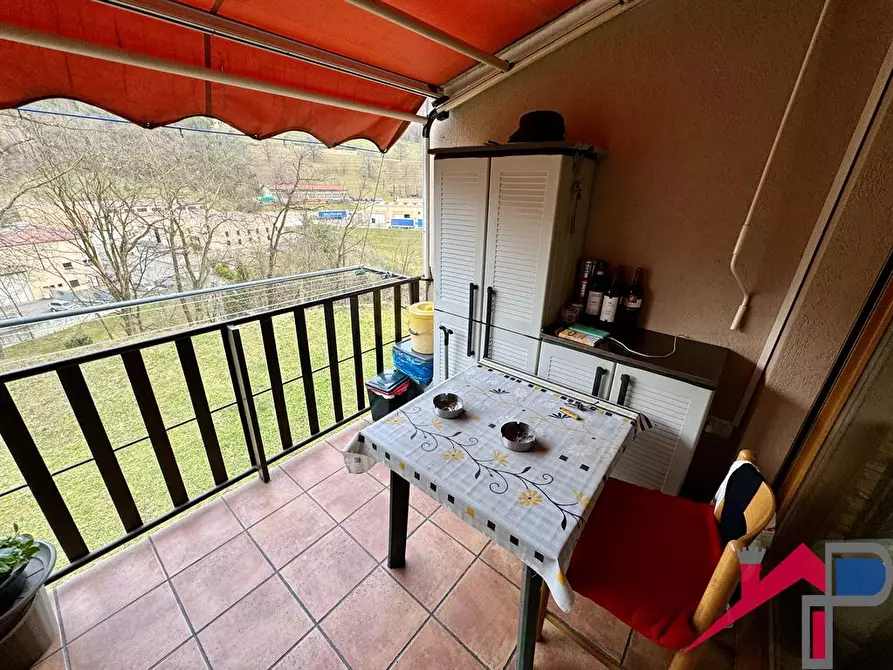 Immagine 2 di Appartamento in vendita  a Caprino Bergamasco