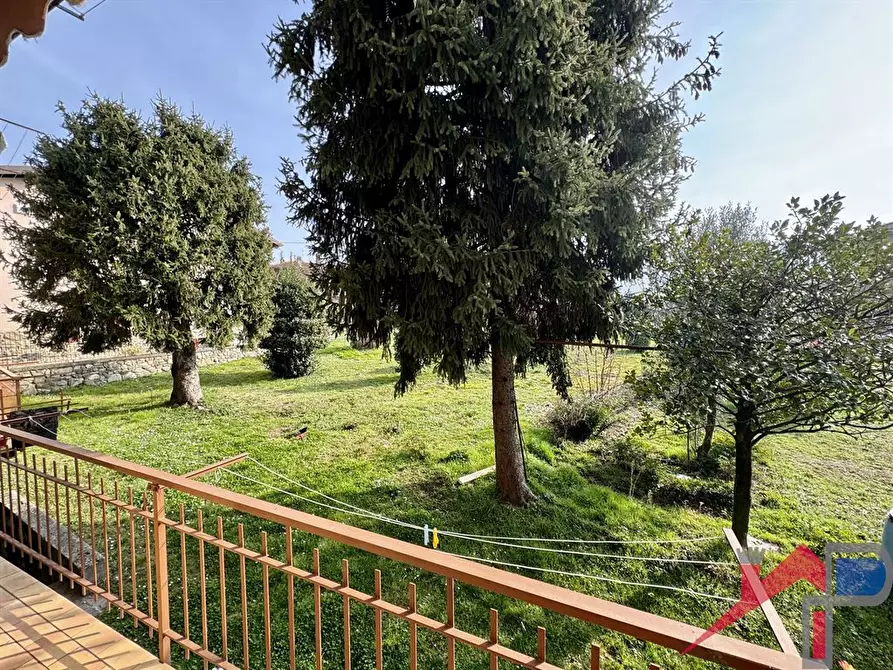 Immagine 9 di Appartamento in vendita  a Cisano Bergamasco