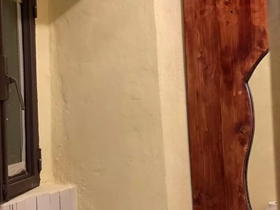 Immagine 2 di Magazzino in vendita  a Caprino Bergamasco