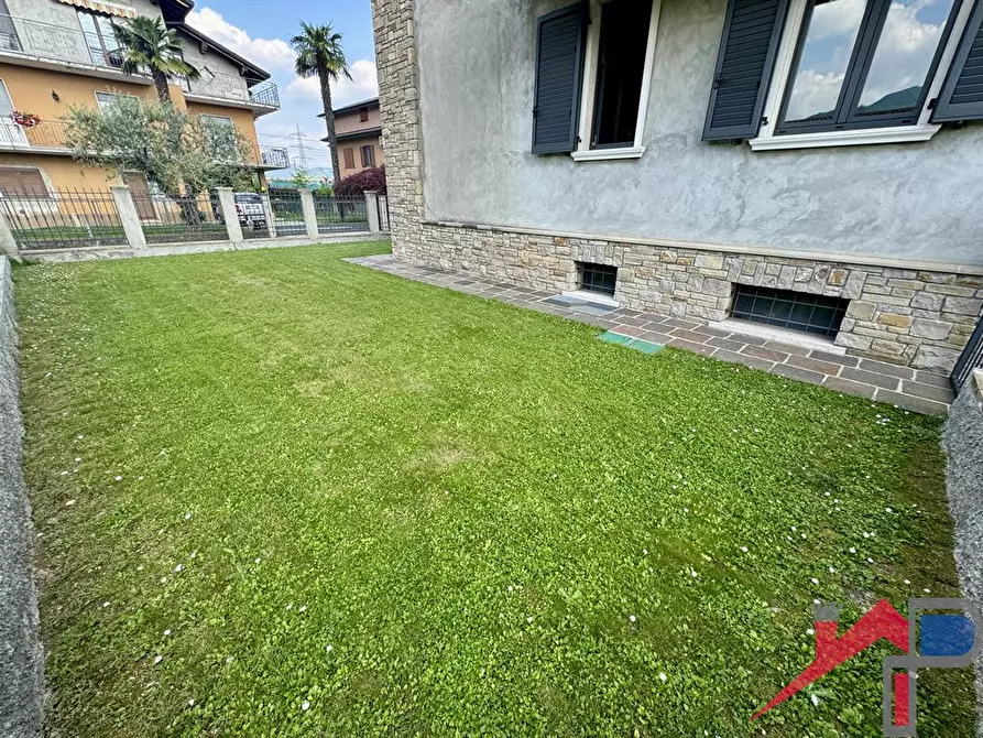 Immagine 9 di Appartamento in vendita  in Via Lemen a Almenno San Salvatore