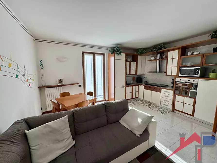 Immagine 4 di Villa in vendita  a Monte Marenzo