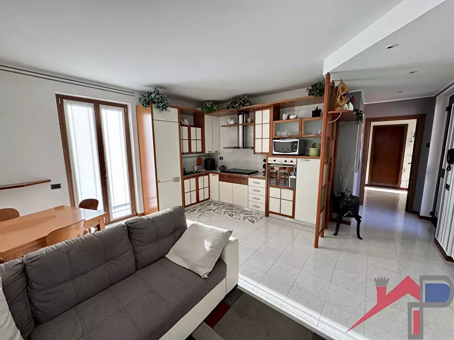 Immagine 3 di Villa in vendita  a Monte Marenzo