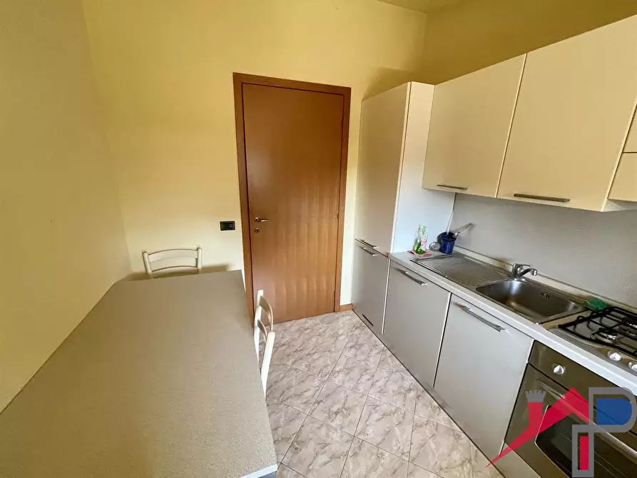 Immagine 6 di Appartamento in vendita  a Caprino Bergamasco