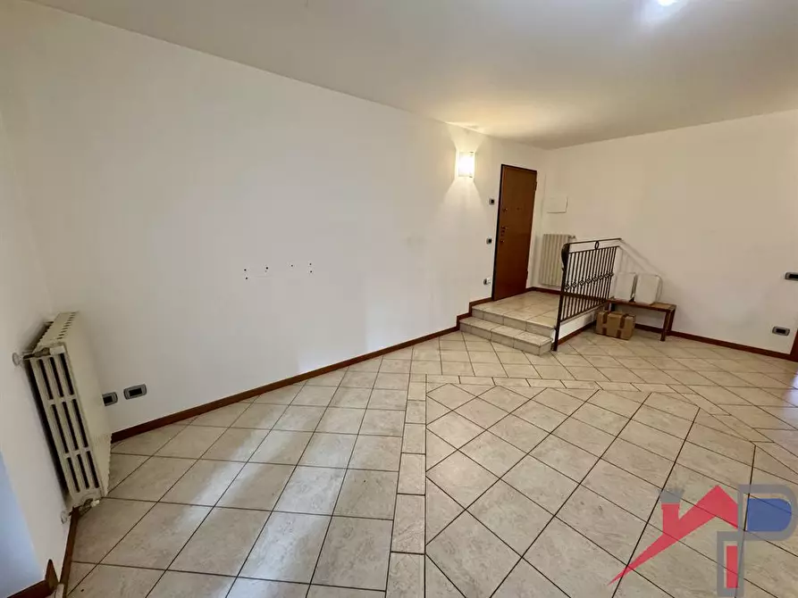 Immagine 2 di Appartamento in vendita  in Via Fantoni 11 a Cisano Bergamasco