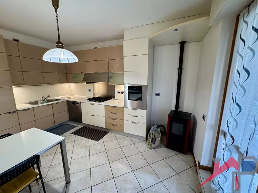 Immagine 3 di Appartamento in vendita  in Via Fantoni 11 a Cisano Bergamasco