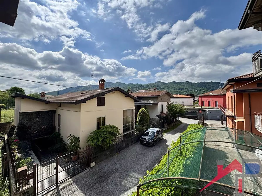 Immagine 4 di Appartamento in vendita  a Cisano Bergamasco