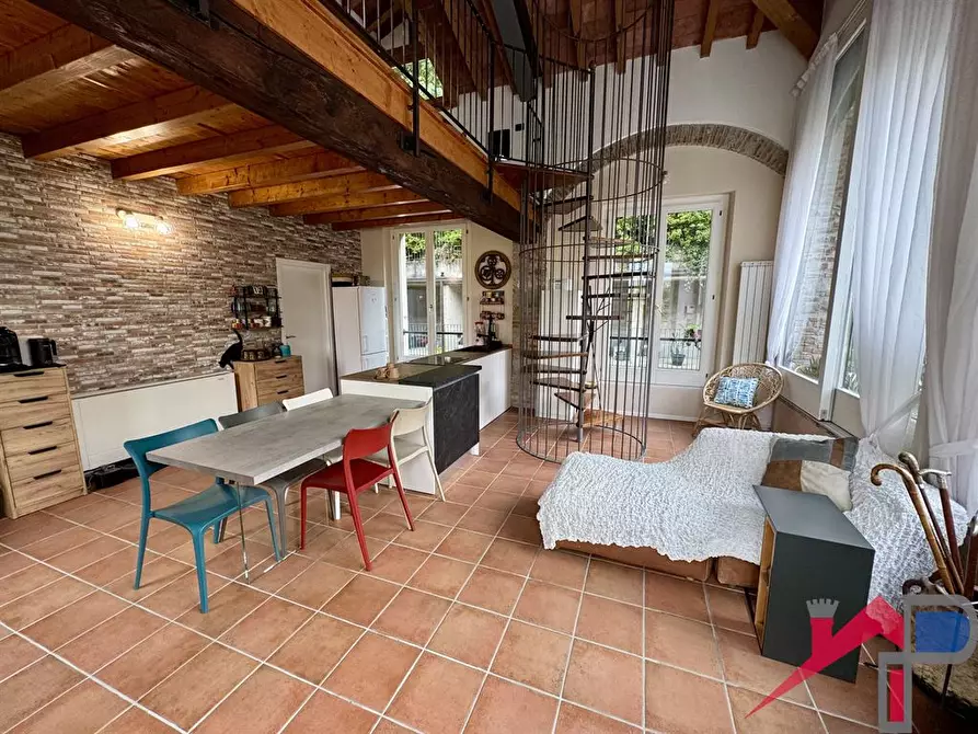 Immagine 2 di Appartamento in vendita  a Brivio