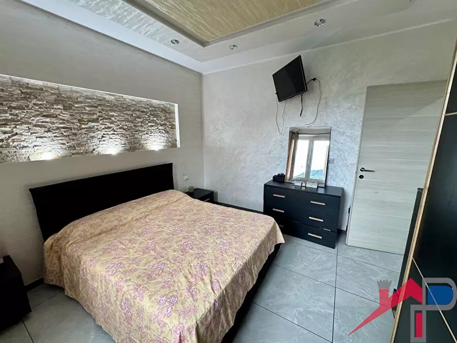 Immagine 8 di Appartamento in vendita  a Caprino Bergamasco