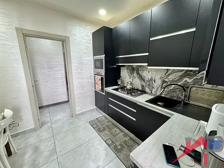 Immagine 9 di Appartamento in vendita  a Caprino Bergamasco