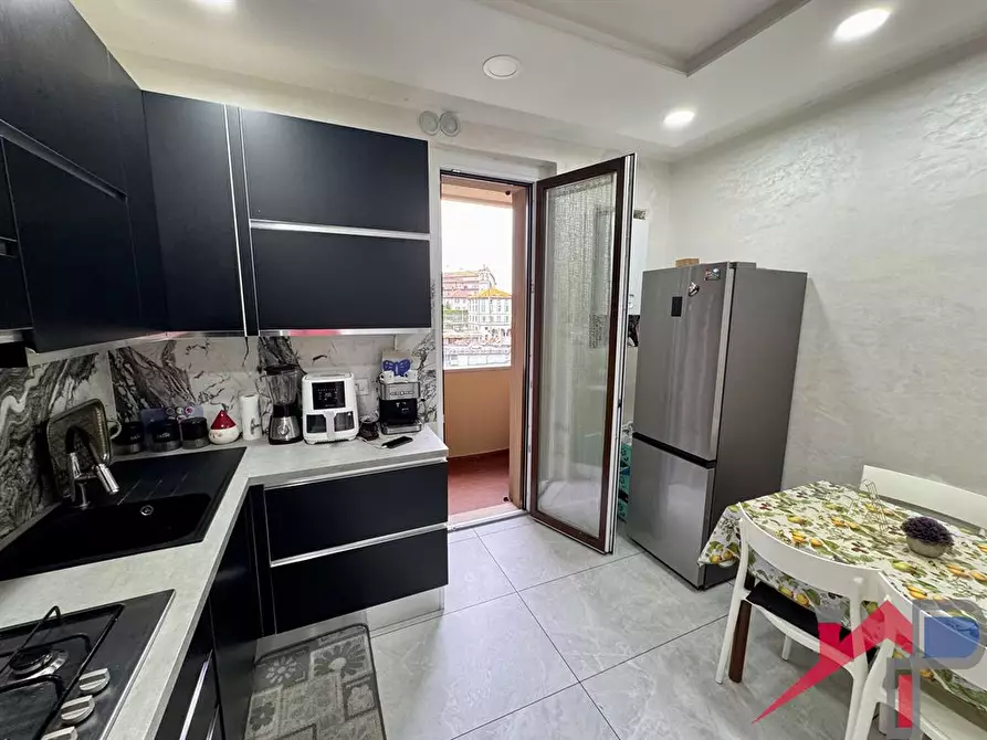 Immagine 2 di Appartamento in vendita  a Caprino Bergamasco