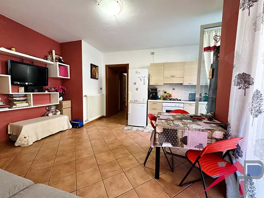 Immagine 2 di Appartamento in vendita  a Cisano Bergamasco