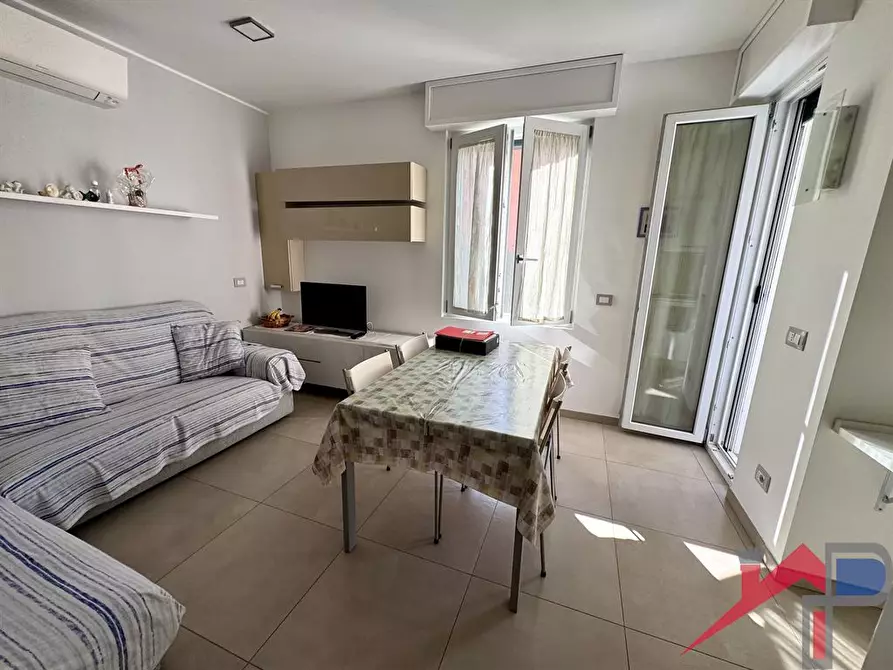 Immagine 9 di Appartamento in vendita  a Almenno San Bartolomeo