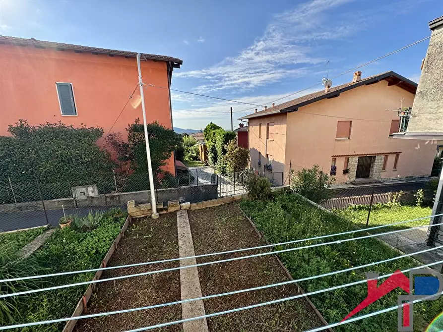 Immagine 8 di Appartamento in vendita  a Almenno San Bartolomeo