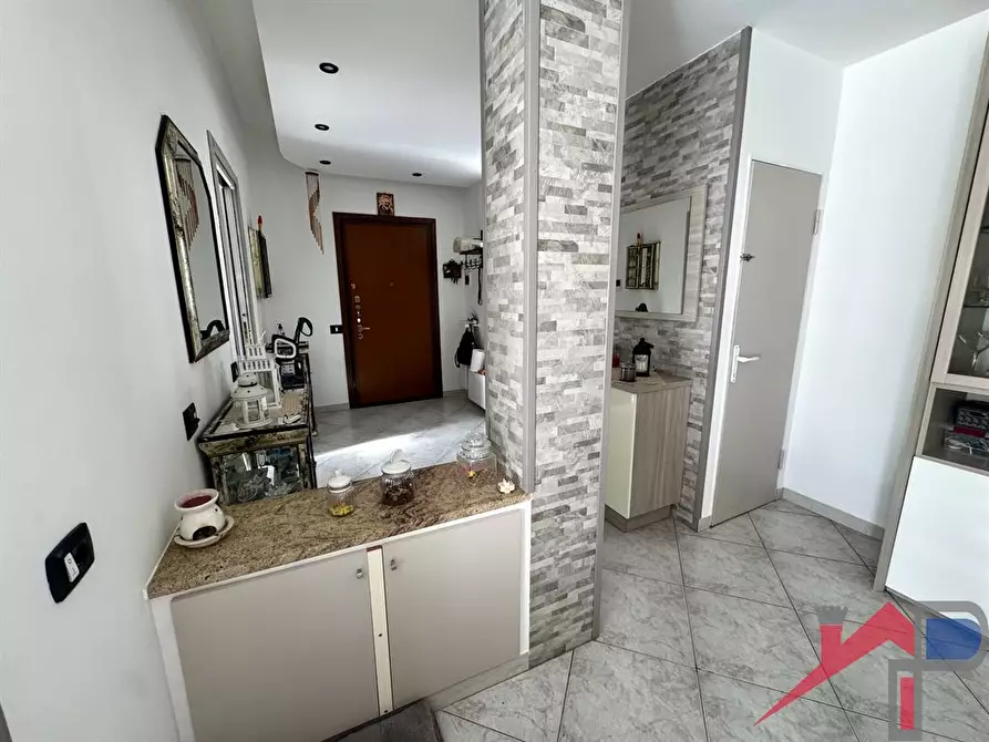 Immagine 4 di Appartamento in vendita  a Cisano Bergamasco