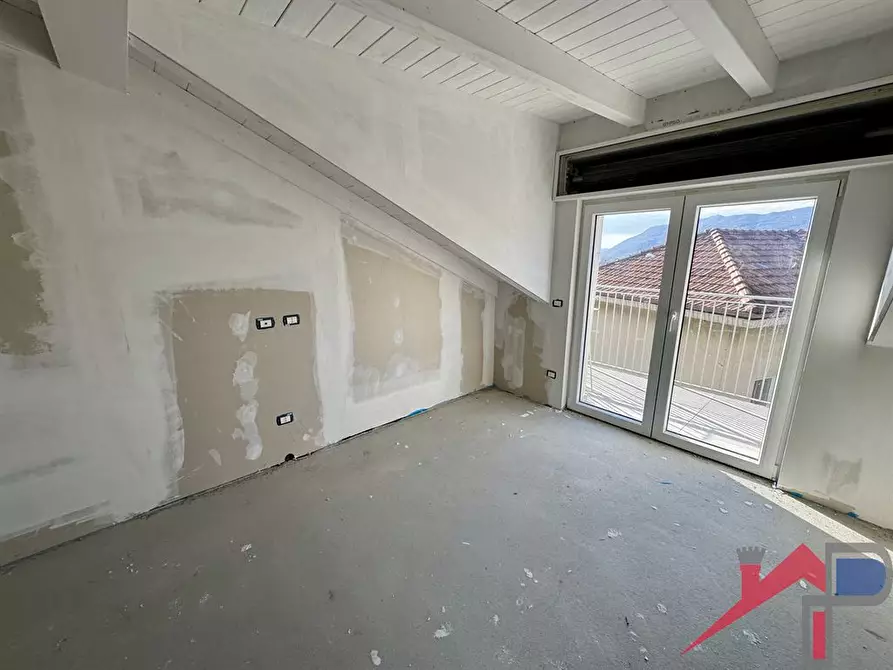 Immagine 3 di Appartamento in vendita  a Calolziocorte