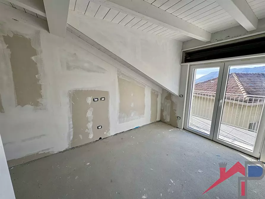 Immagine 4 di Appartamento in vendita  a Calolziocorte