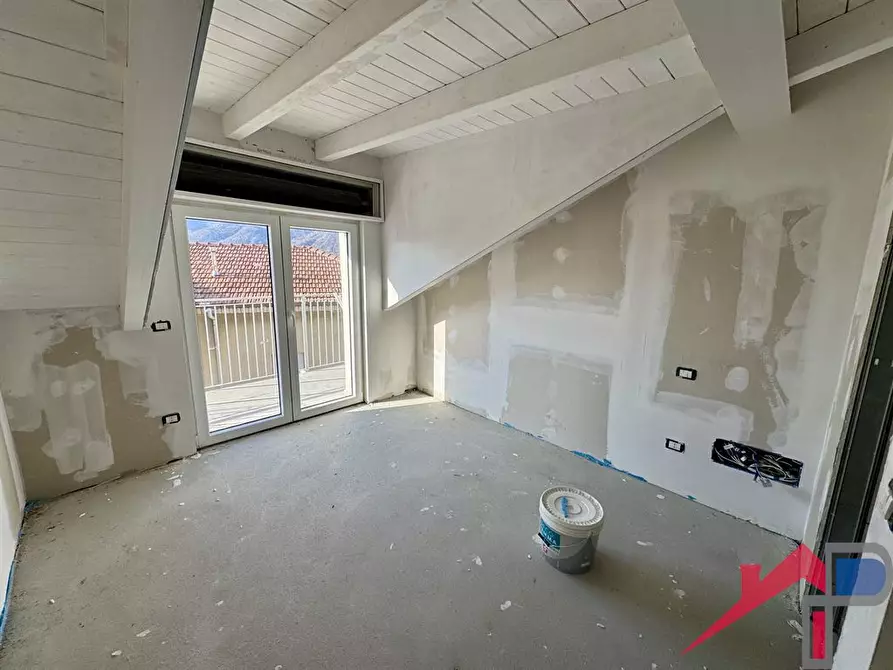 Immagine 6 di Appartamento in vendita  a Calolziocorte