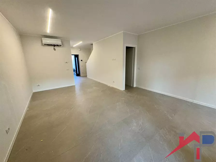 Immagine 1 di Appartamento in vendita  a Calolziocorte