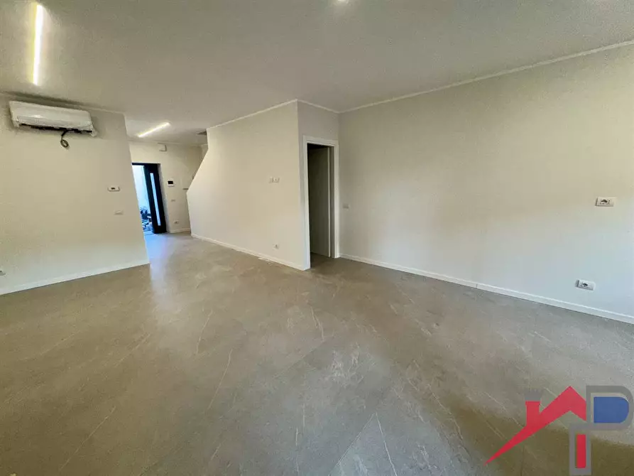 Immagine 2 di Appartamento in vendita  a Calolziocorte