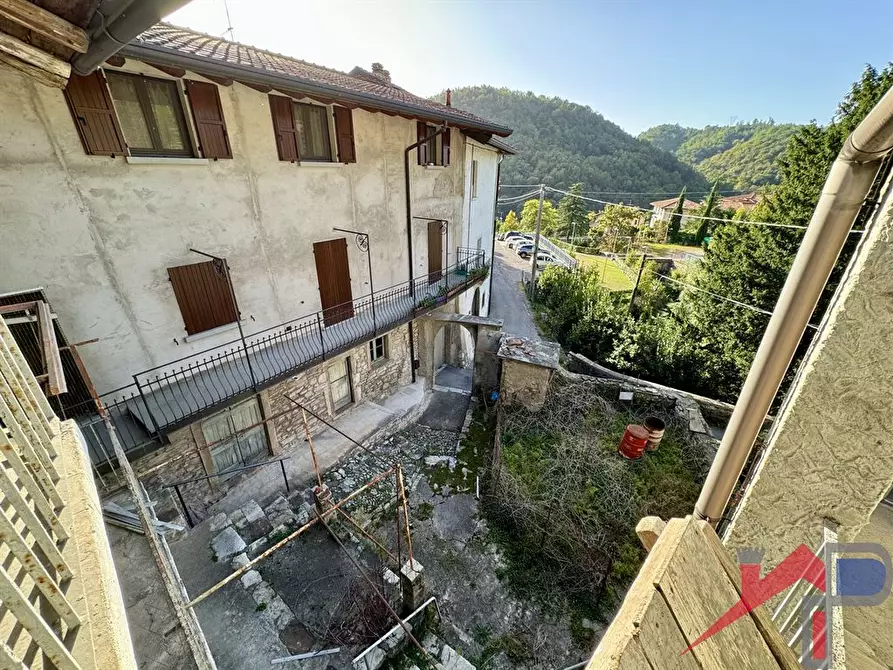 Immagine 5 di Rustico / casale in vendita  a Palazzago
