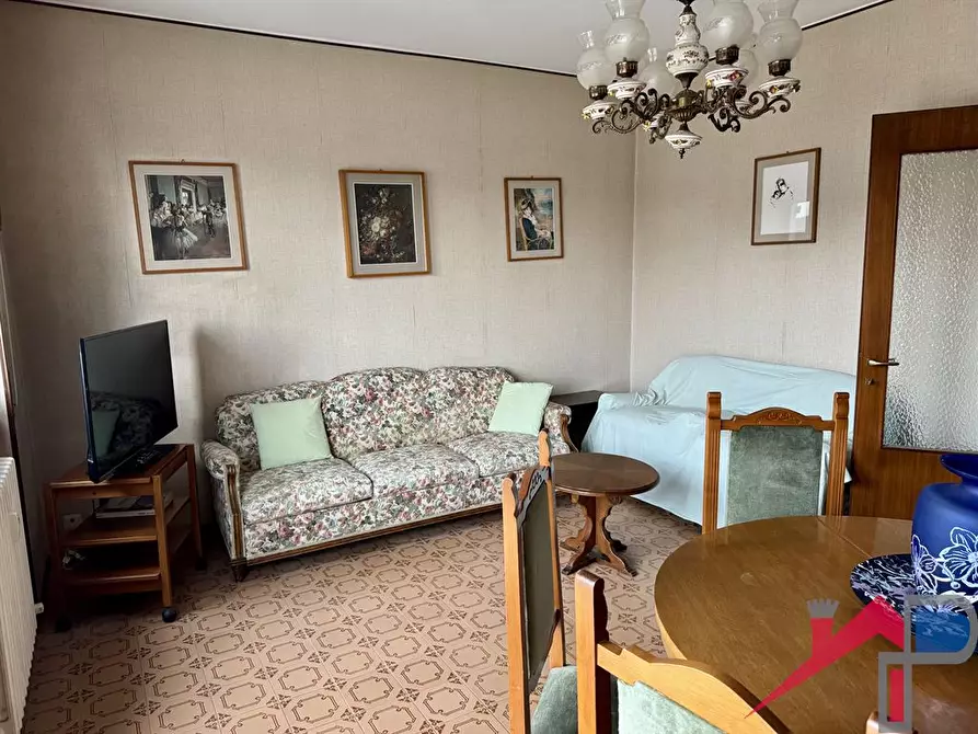 Immagine 2 di Appartamento in vendita  a Cisano Bergamasco