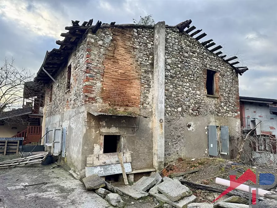 Immagine 6 di Rustico / casale in vendita  a Cisano Bergamasco