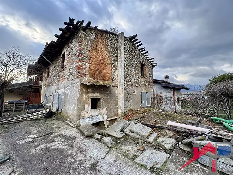 Immagine 8 di Rustico / casale in vendita  a Cisano Bergamasco