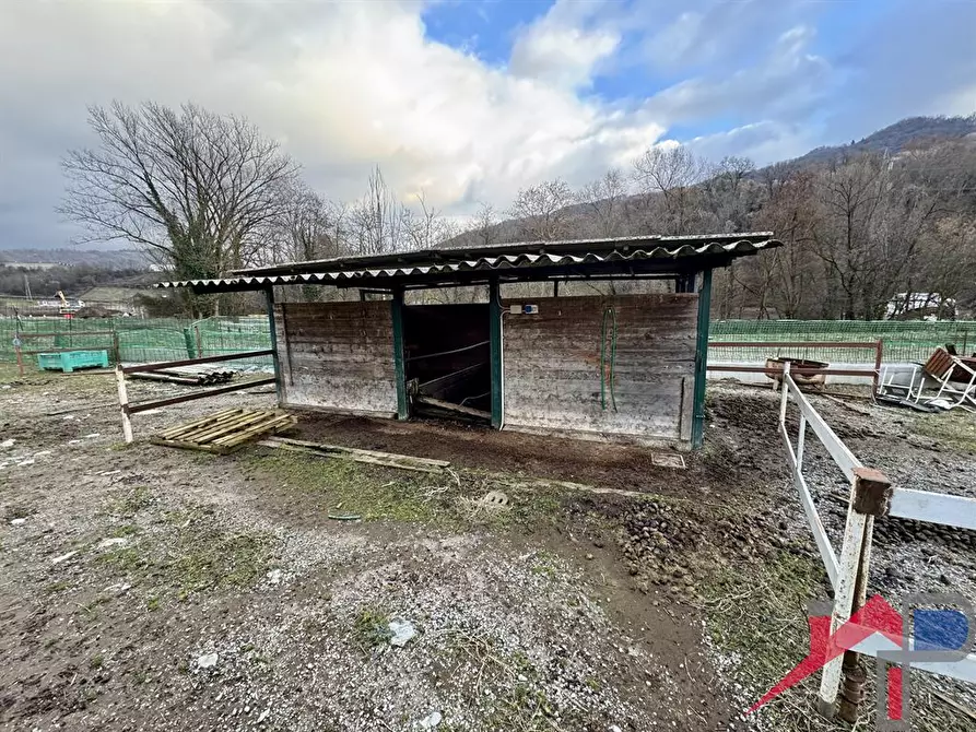 Immagine 5 di Rustico / casale in vendita  a Cisano Bergamasco