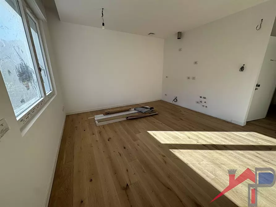 Immagine 5 di Appartamento in vendita  a Caprino Bergamasco