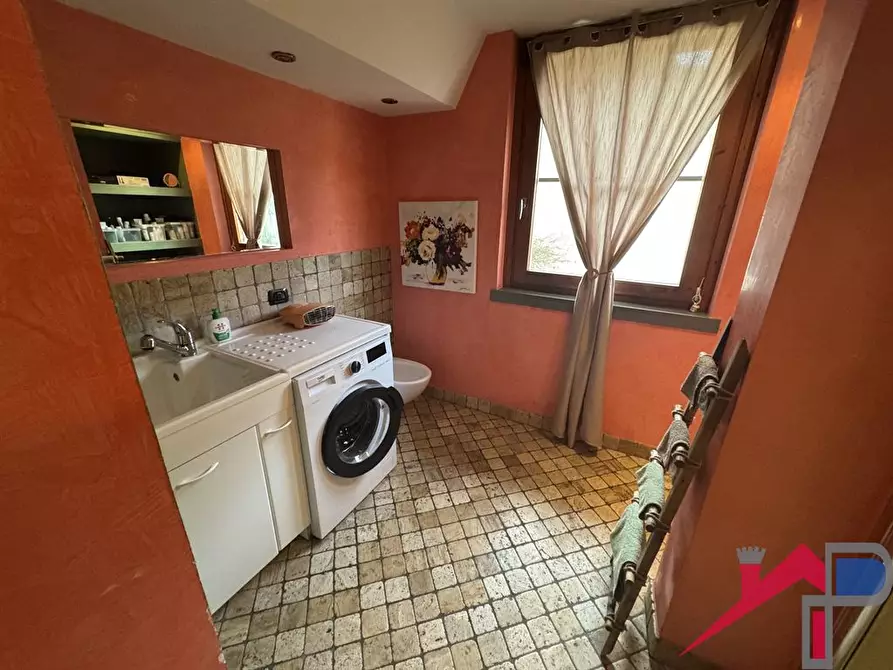 Immagine 8 di Casa indipendente in vendita  a Caprino Bergamasco