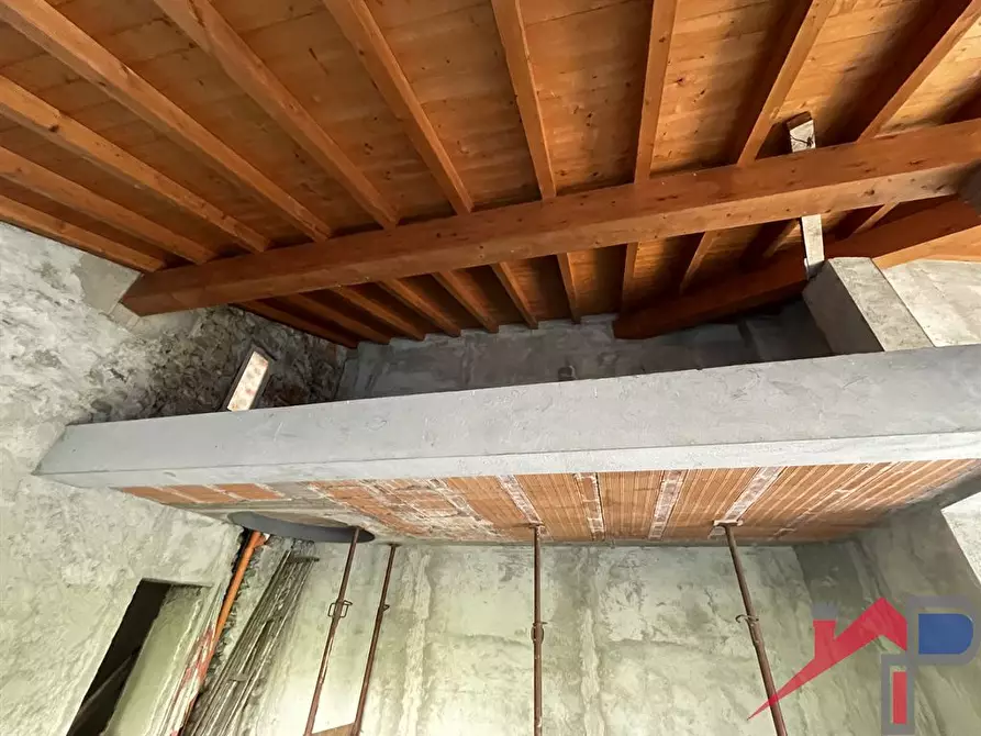 Immagine 7 di Casa semindipendente in vendita  a Brivio