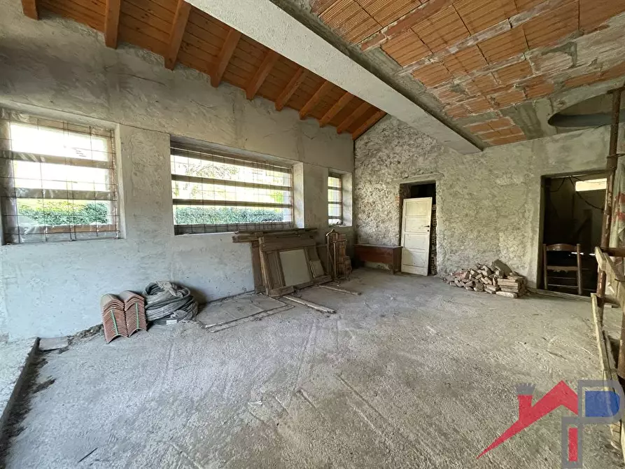 Immagine 8 di Casa semindipendente in vendita  a Brivio