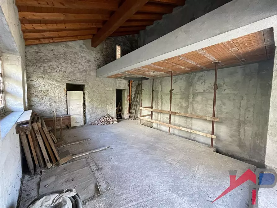 Immagine 6 di Casa semindipendente in vendita  a Brivio