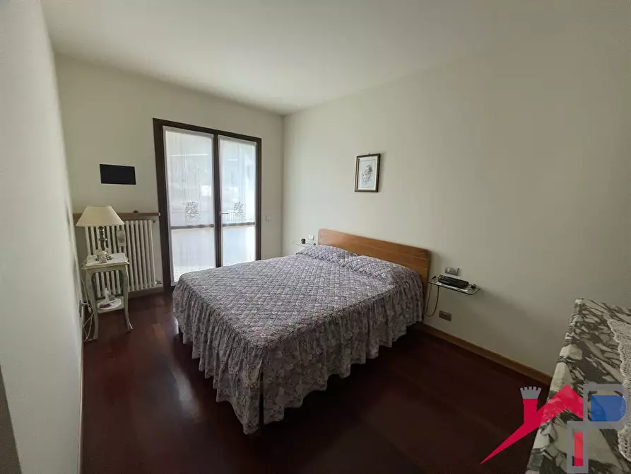 Immagine 9 di Appartamento in vendita  a Caprino Bergamasco