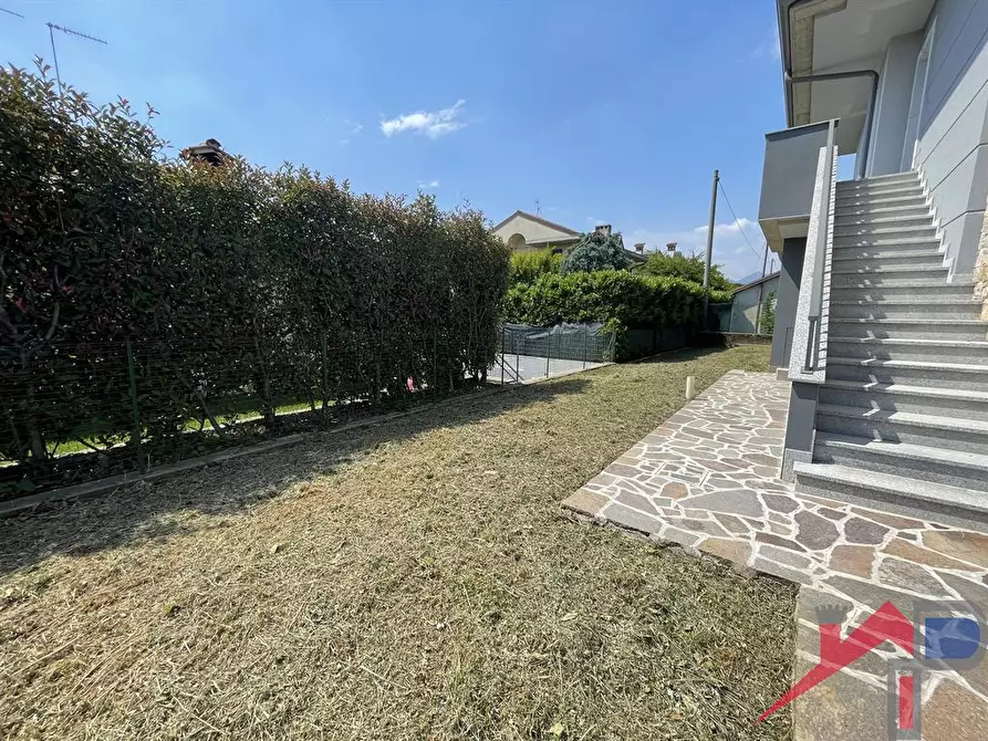 Immagine 1 di Appartamento in vendita  a Terno D'isola