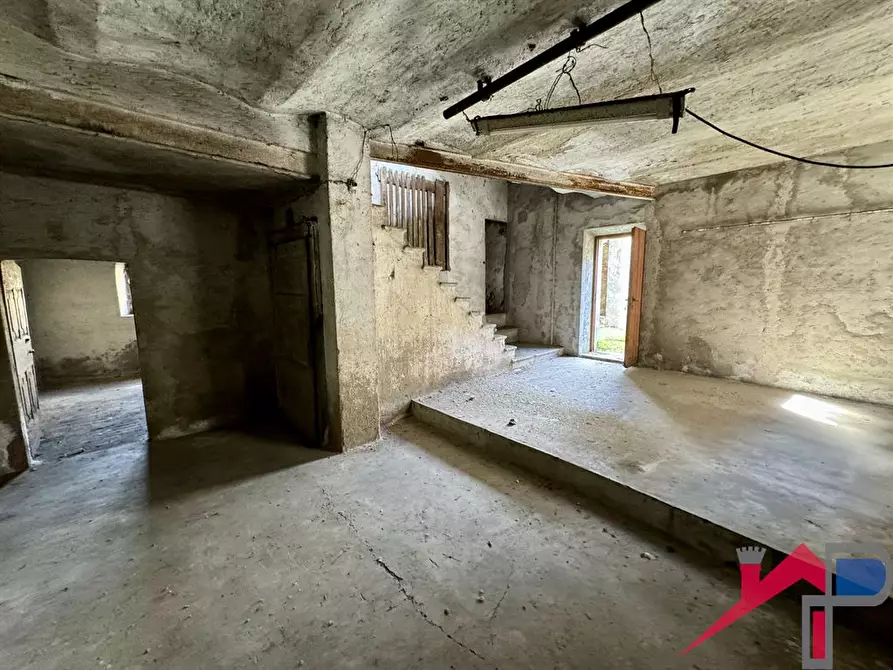 Immagine 4 di Rustico / casale in vendita  a Cisano Bergamasco