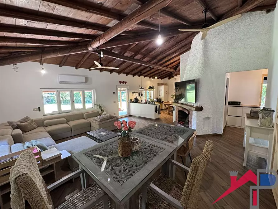 Immagine 3 di Villa in vendita  a Villa D'adda