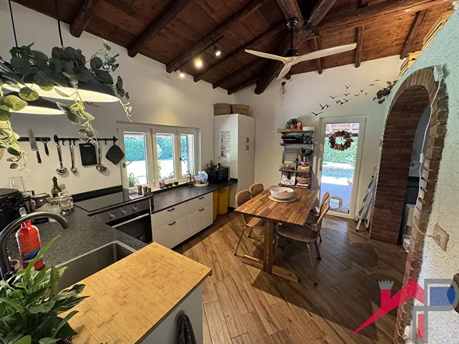 Immagine 8 di Villa in vendita  a Villa D'adda