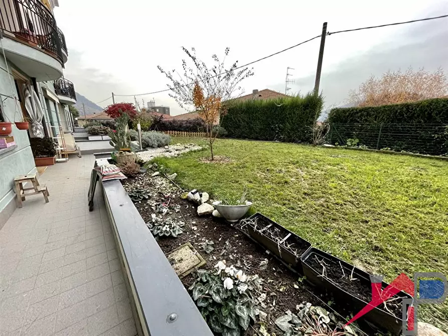 Immagine 9 di Appartamento in vendita  a Cisano Bergamasco