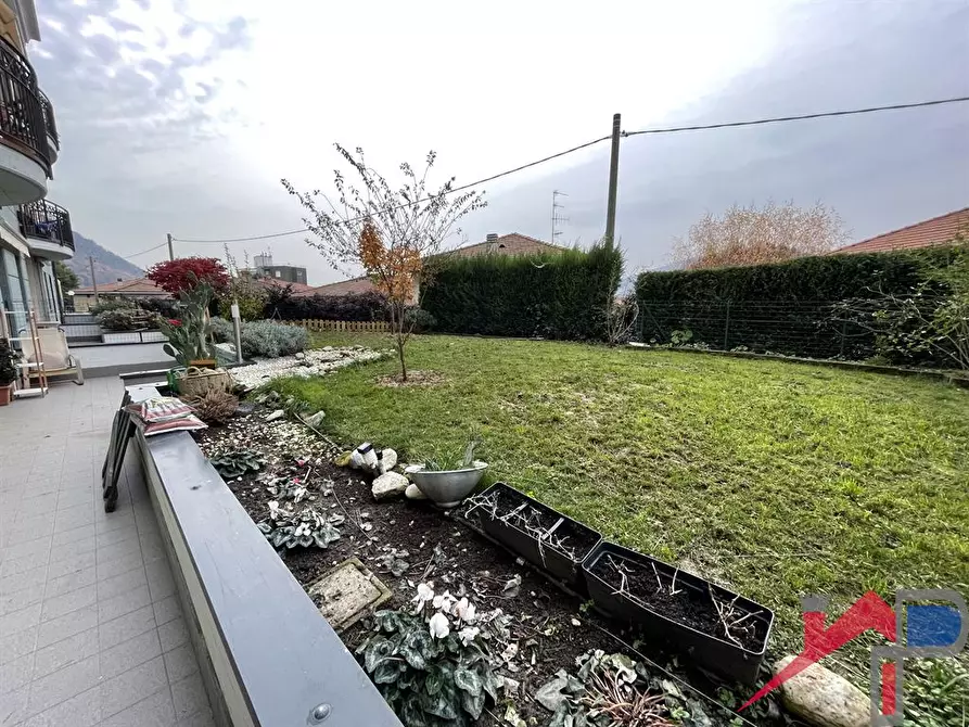 Immagine 2 di Appartamento in vendita  a Cisano Bergamasco