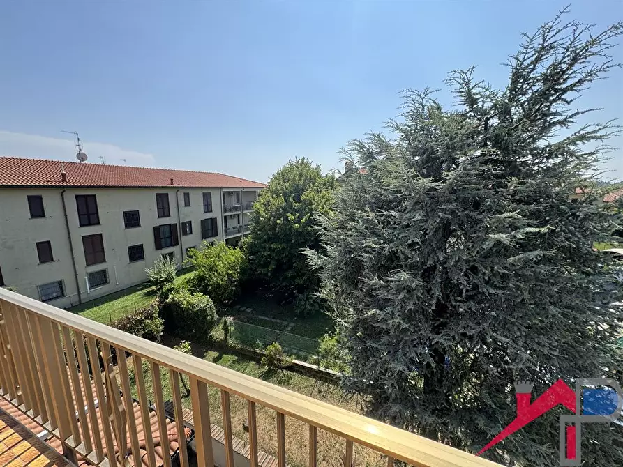 Immagine 2 di Appartamento in vendita  a Sotto Il Monte Giovanni Xxiii