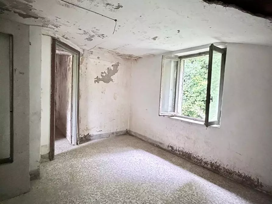 Immagine 7 di Rustico / casale in vendita  a Ambivere
