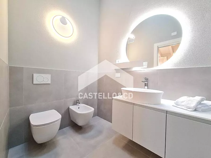 Immagine 6 di Villa in vendita  in viale roma 10 a Lonato del Garda