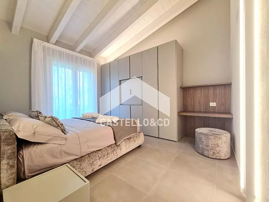 Immagine 4 di Villa in vendita  in viale roma 10 a Lonato del Garda