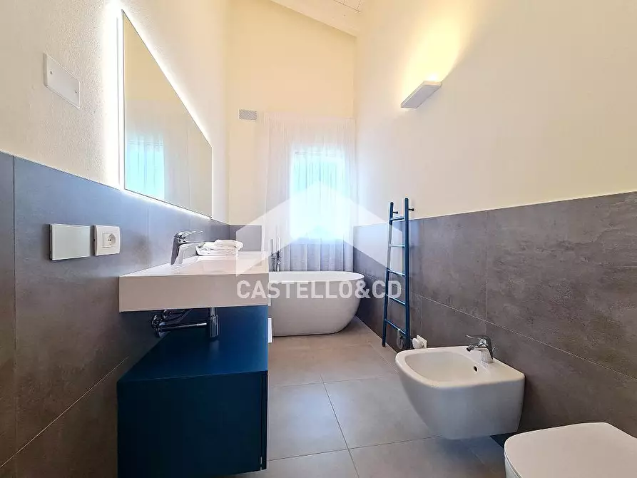 Immagine 3 di Villa in vendita  in viale roma 10 a Lonato del Garda