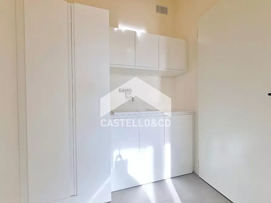 Immagine 1 di Villa in vendita  in viale roma 10 a Lonato del Garda