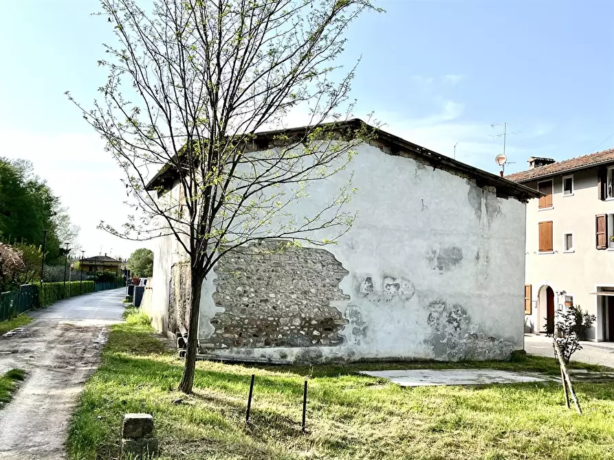Immagine 1 di Rustico / casale in vendita  in via pracarello 3 a Desenzano Del Garda