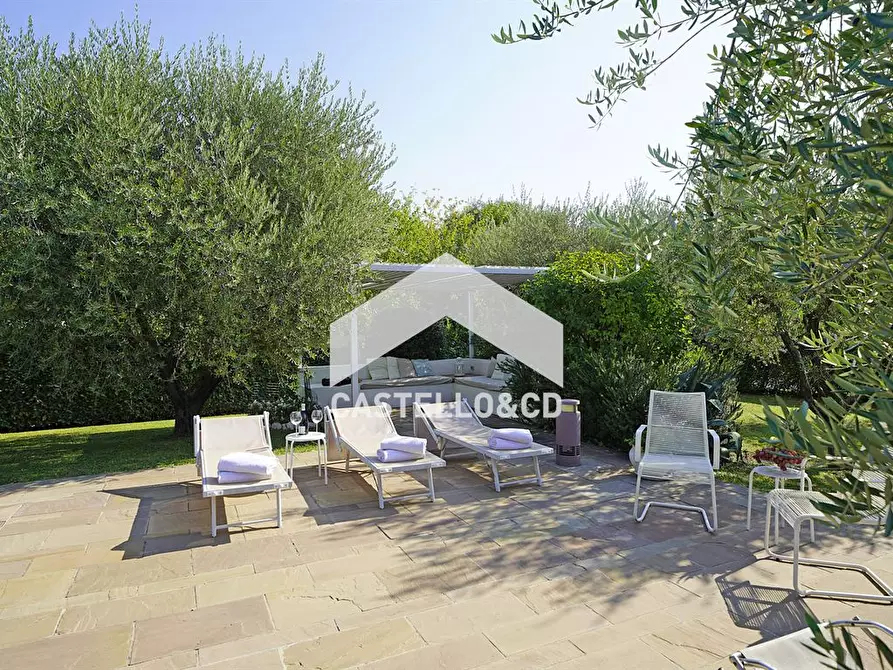 Immagine 1 di Villa in vendita  in Via San Sivino 33 a Moniga Del Garda